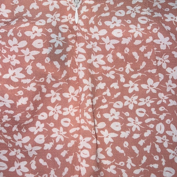 flowy pink skirt - Picture 3 of 3